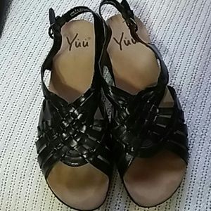 NWOT Black Sandals